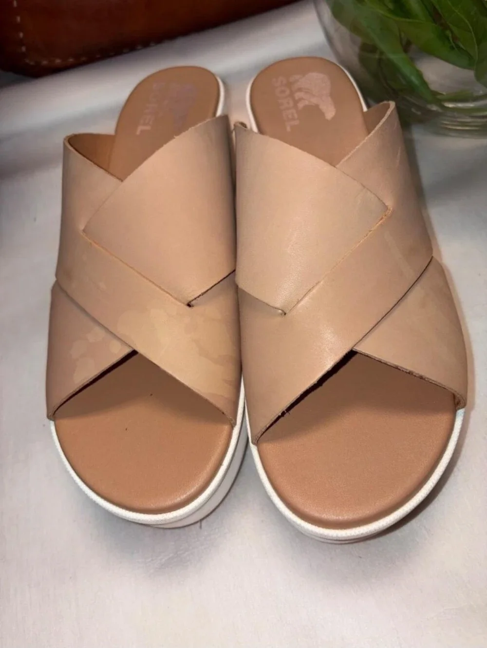 ​Sorel Cameron Flatform Sandal Honest Beige Leather Crossover Slide Size 8.5